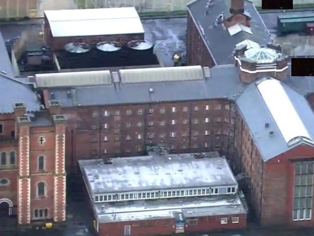 prison photo liverpool prison